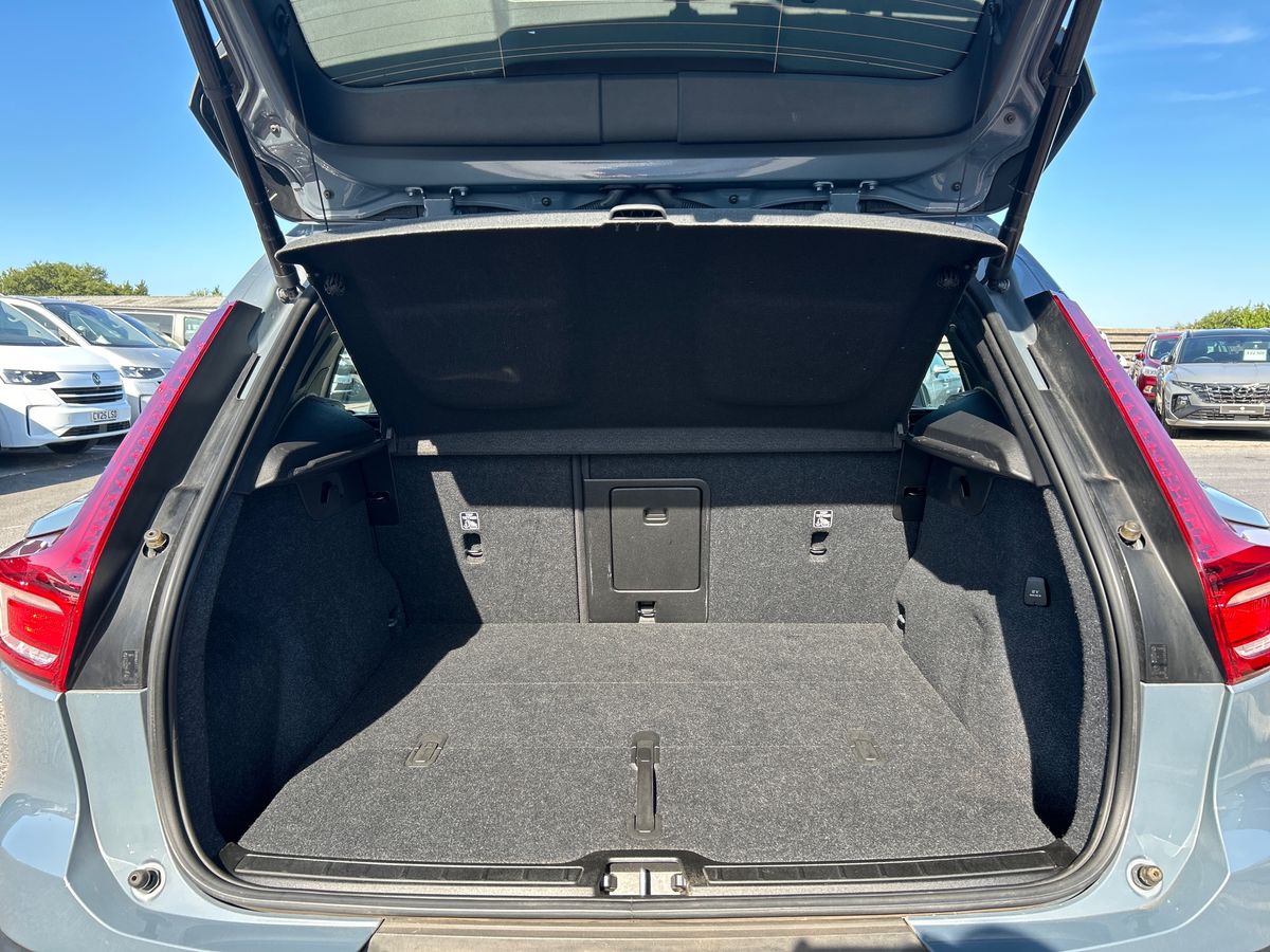 Volvo XC40 Photo 28