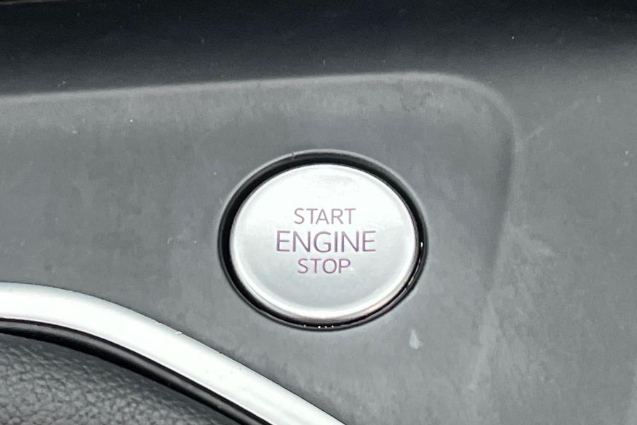 Volkswagen Golf Photo autoimg-b505762e90e22d441805058bd7070f627b988fe9.jpg
