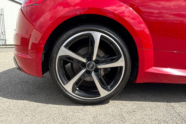 AUDI TT Photo 21
