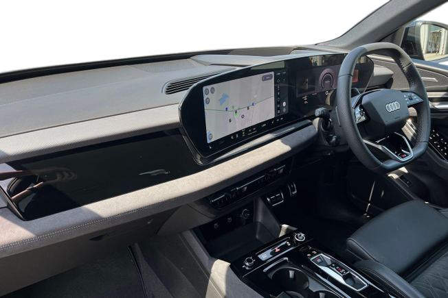 AUDI Q6 E-Tron Photo 2