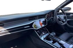 Audi RS6 Avant Photo 2