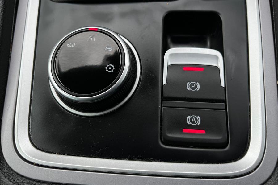 SEAT ATECA Photo autoimg-b51396b1b8e66cdcd01bf881ed35efd6705e908b.jpg