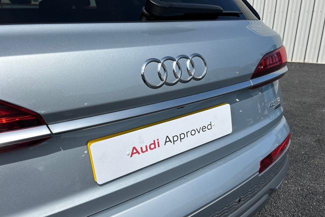 Audi Q7 Photo 33