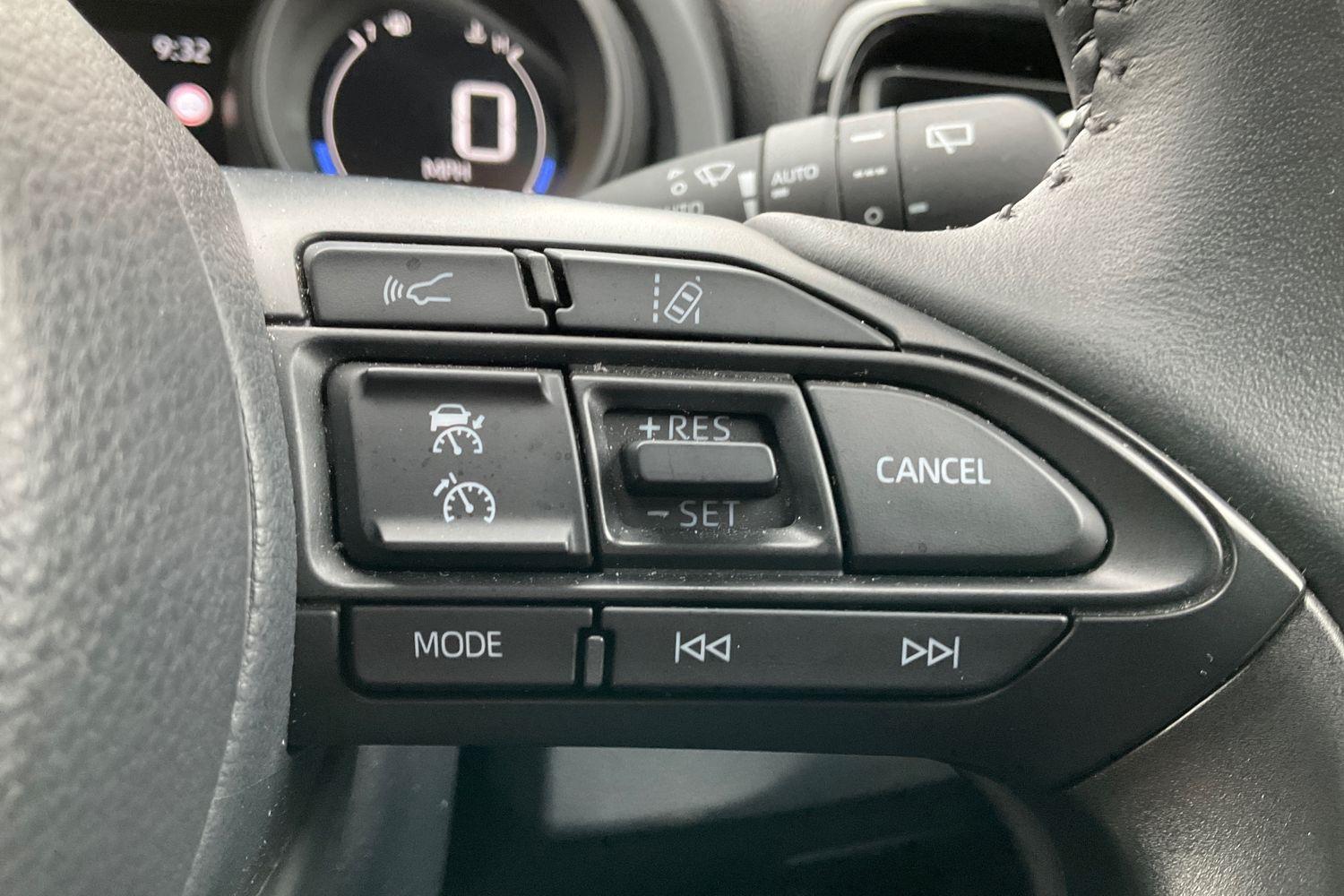 Toyota YARIS CROSS Photo 30