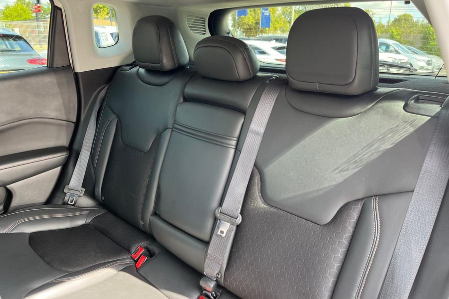 Jeep Compass Photo autoimg-b51a97ac65eff492b9b8b07a7c7fdbe31a6b8fe1.jpg