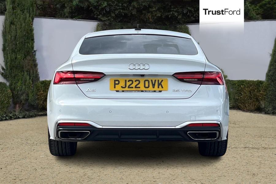 Audi A5 Photo autoimg-b51b18a8446b84c637329cbfa1c4aa8eb5e109b2.jpg