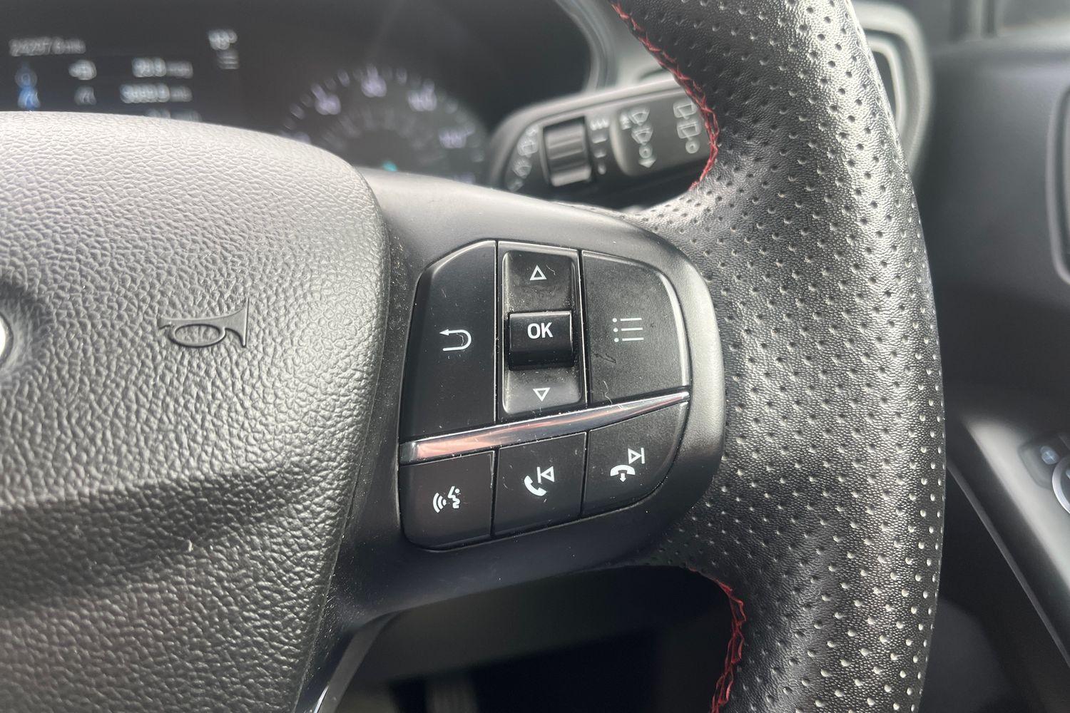 Ford FOCUS Photo 26