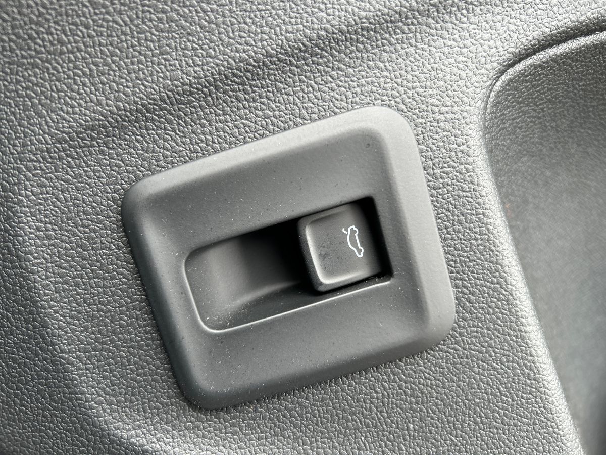 Volkswagen T-Roc Photo autoimg-b52a19ccb1edb46ffec18b8ae0d719083dadf73d.jpg