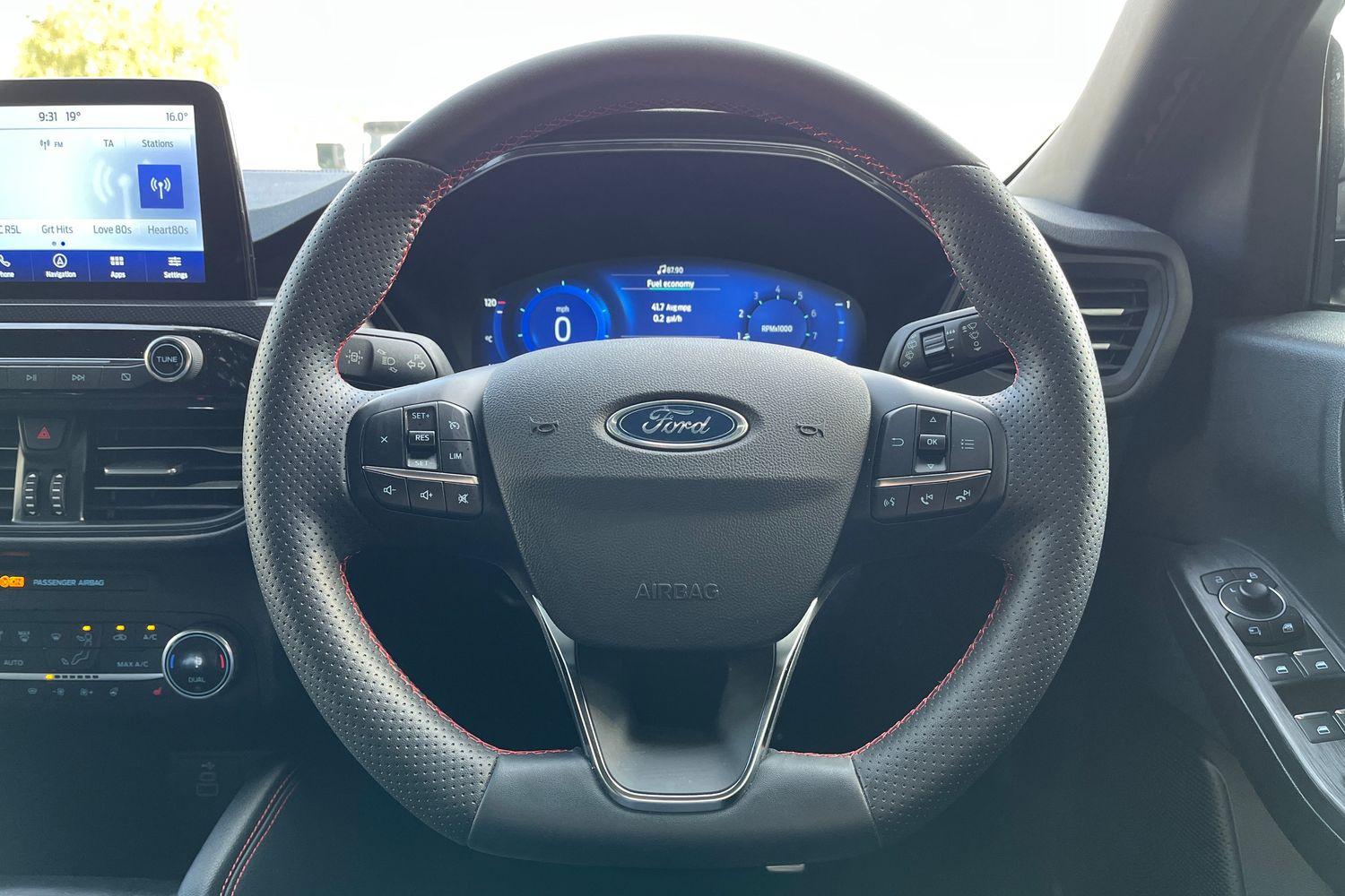 Ford KUGA Photo 11