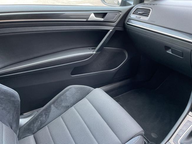 VOLKSWAGEN Golf Photo 53