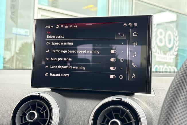 AUDI Q2 Photo 33