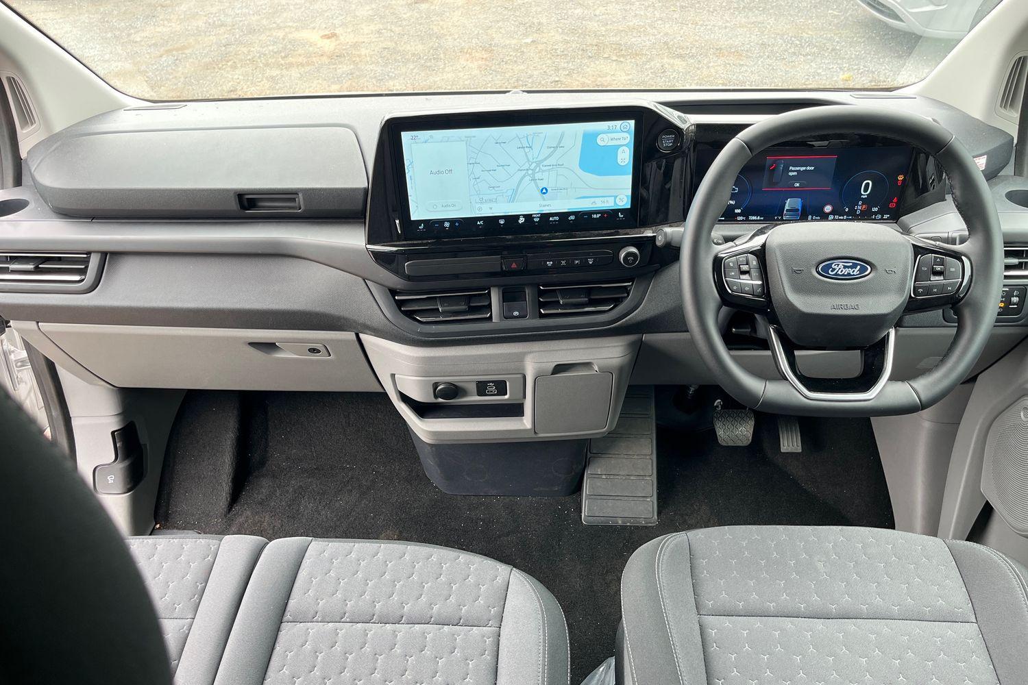 Ford TOURNEO CUSTOM Photo 14