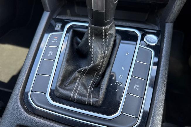 VOLKSWAGEN Passat Photo 54