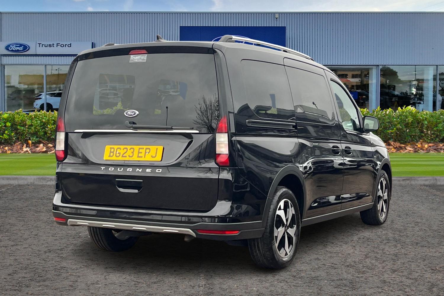 Ford TOURNEO CONNECT Photo 3