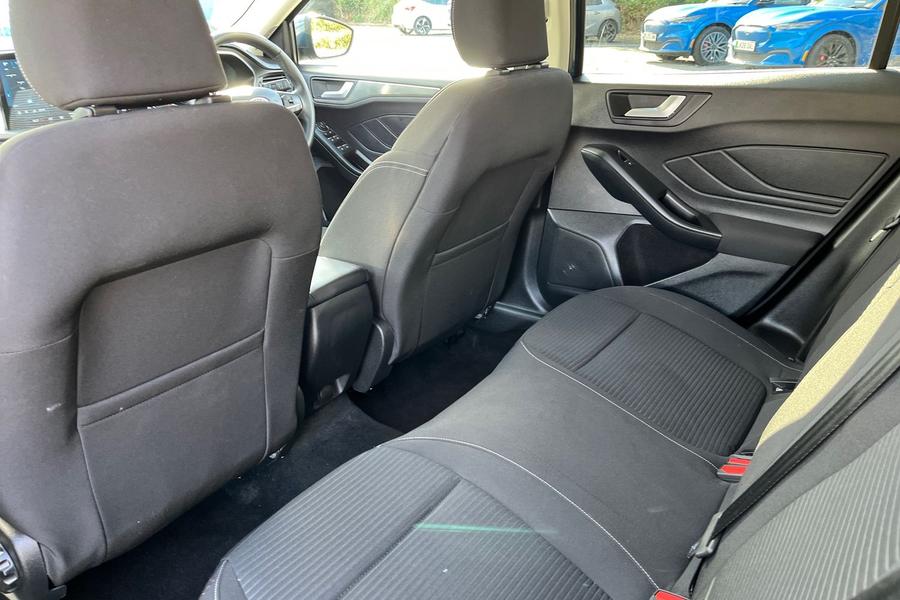 Ford FOCUS Photo autoimg-b53bed943b18fe534a67dcdd63a7591b68beb589.jpg