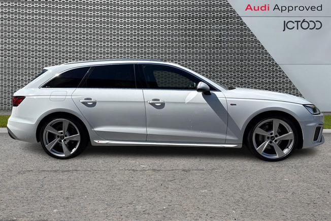 AUDI A4 Avant Photo 4