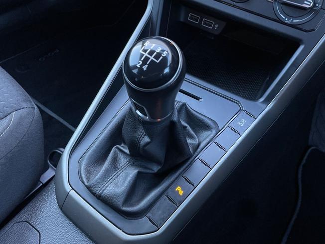 VOLKSWAGEN Polo Photo 40