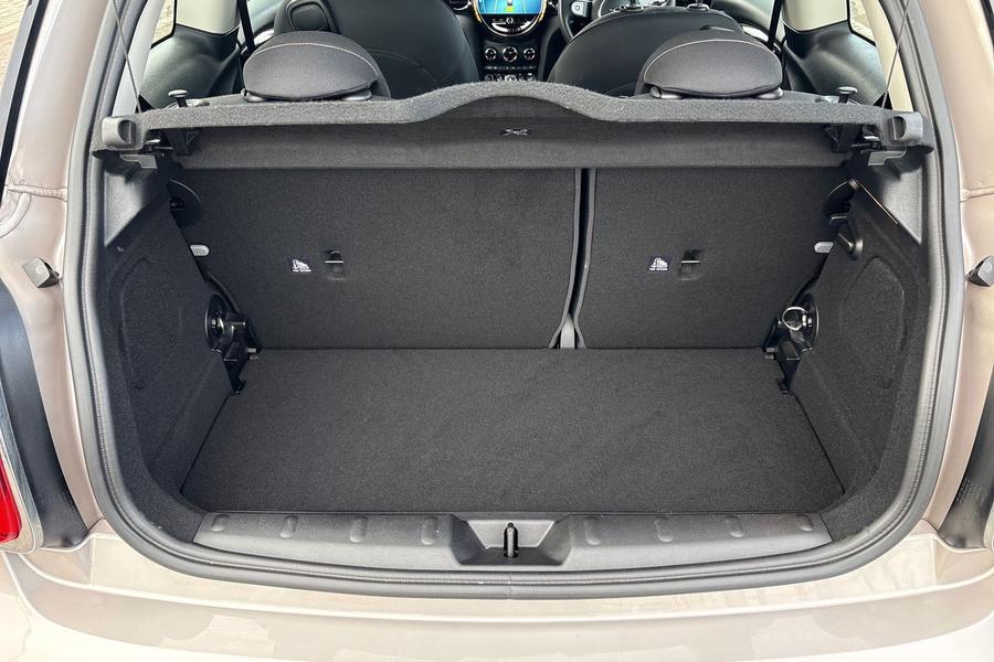 MINI HATCHBACK Photo autoimg-b5437229d252c86652ab78d4f3d23e487c5726d0.jpg