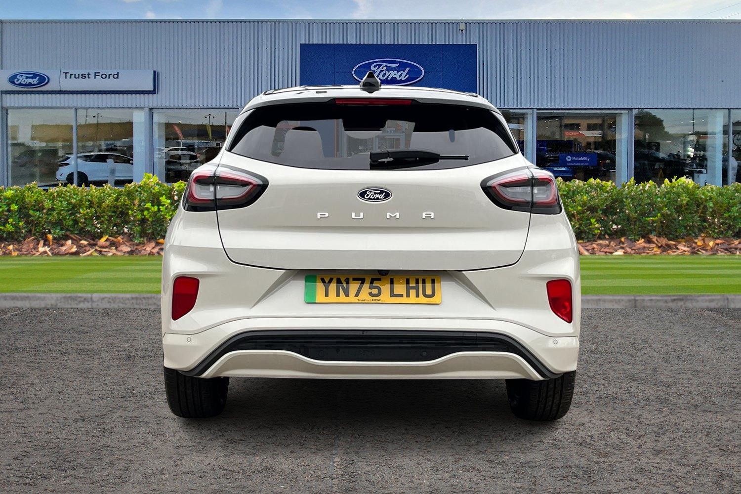 Ford Puma Gen-E Photo 6