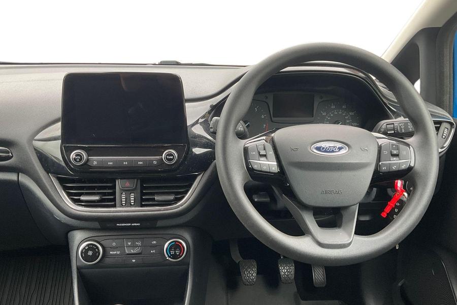 Ford FIESTA Photo autoimg-b547d05664db262814c13e804f17f920556b7cb0.jpg
