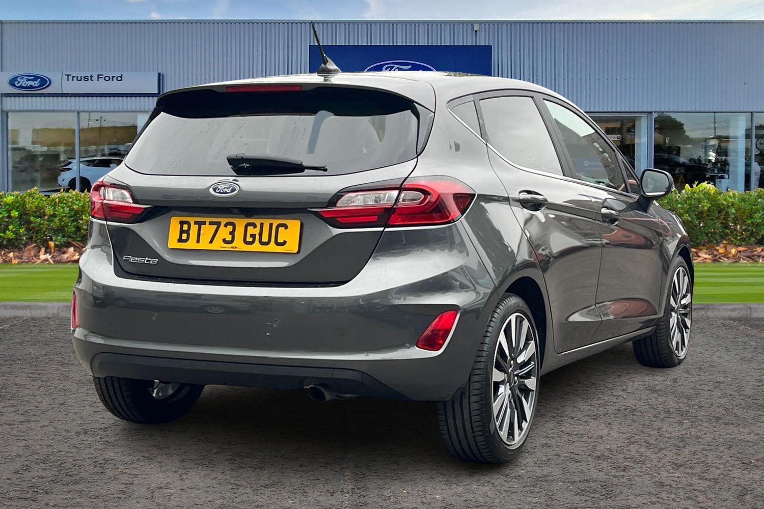 Ford FIESTA Photo 3