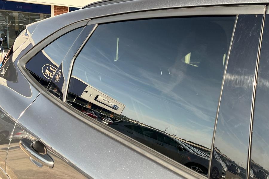 Ford KUGA Photo autoimg-b54c590133cb9c40135508a8a10710f4995b978f.jpg