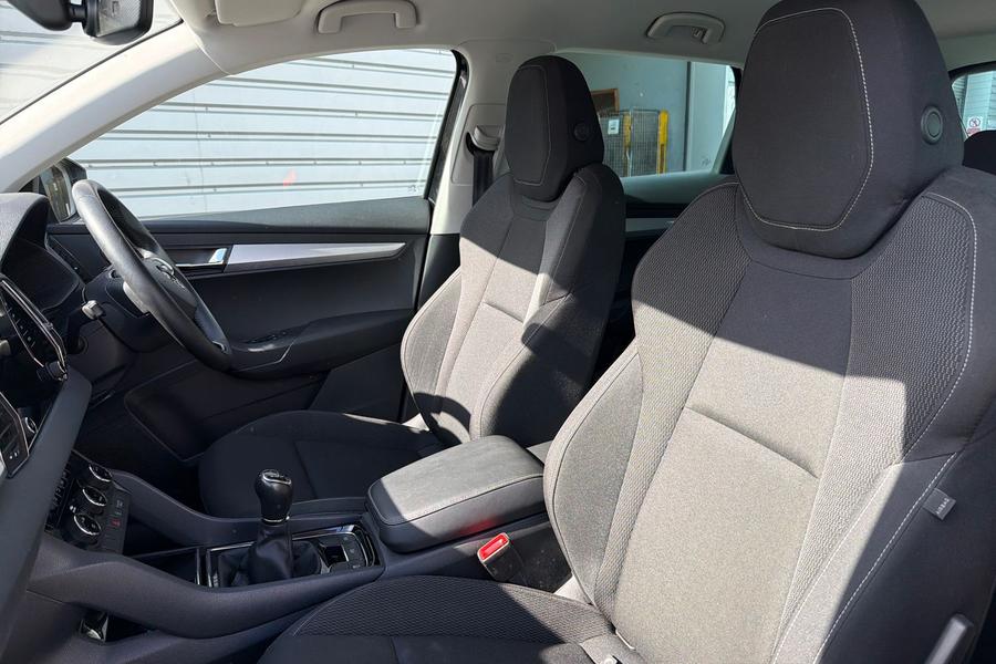 Skoda KAROQ Photo autoimg-b54ff292e2b32e6eb2f03728f857af1a74a3b835.jpg