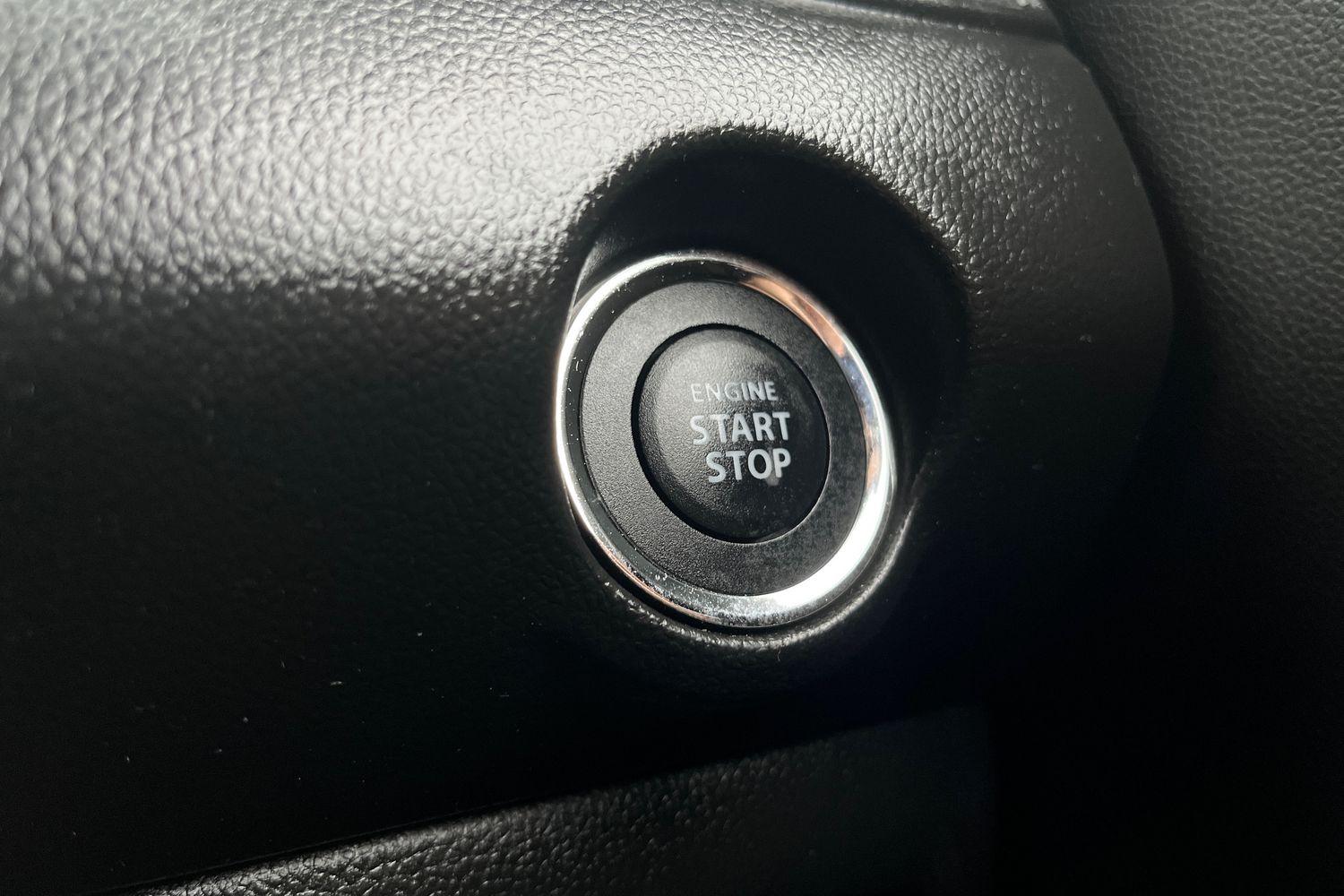 Suzuki SWIFT Photo 23