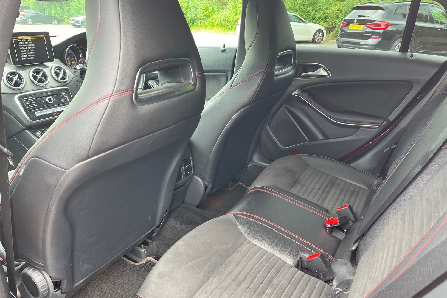 Mercedes-Benz CLA Photo 35