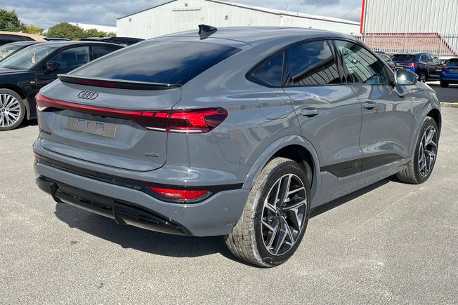 AUDI  Q6 Sportback Photo 29