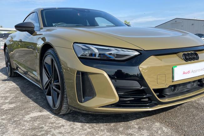 AUDI Rs E-Tron Gt Photo 19