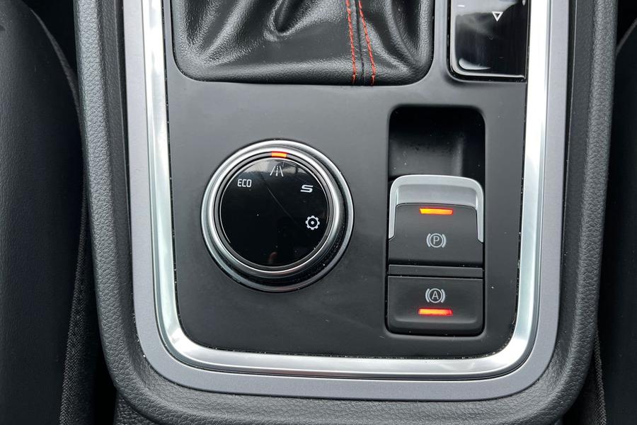 SEAT ATECA Photo autoimg-b55cb5ae5ecf8dd914d382c0de772186e6378904.jpg