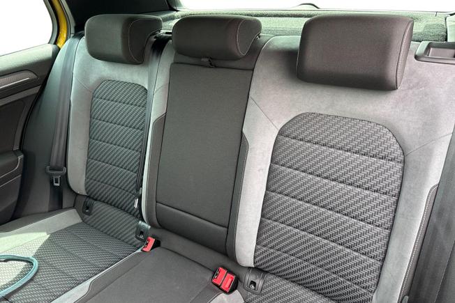 Volkswagen Golf Photo 9