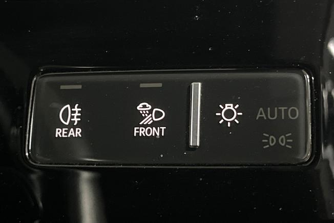 AUDI e-tron Photo 24