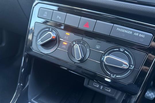 Volkswagen T-cross Photo autoimg-b5632d73ef93be0c4f98a1927a25096ceaee90f1.jpg