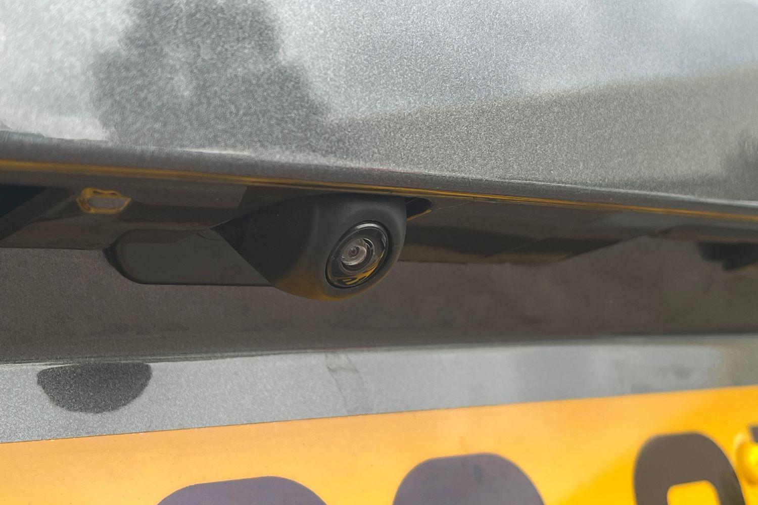 Toyota C-HR Photo 24