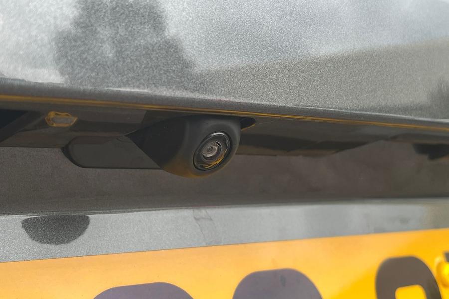 Toyota C-HR Photo autoimg-b56337e656d052b8ca64e5b39f7561cce11bcc21.jpg