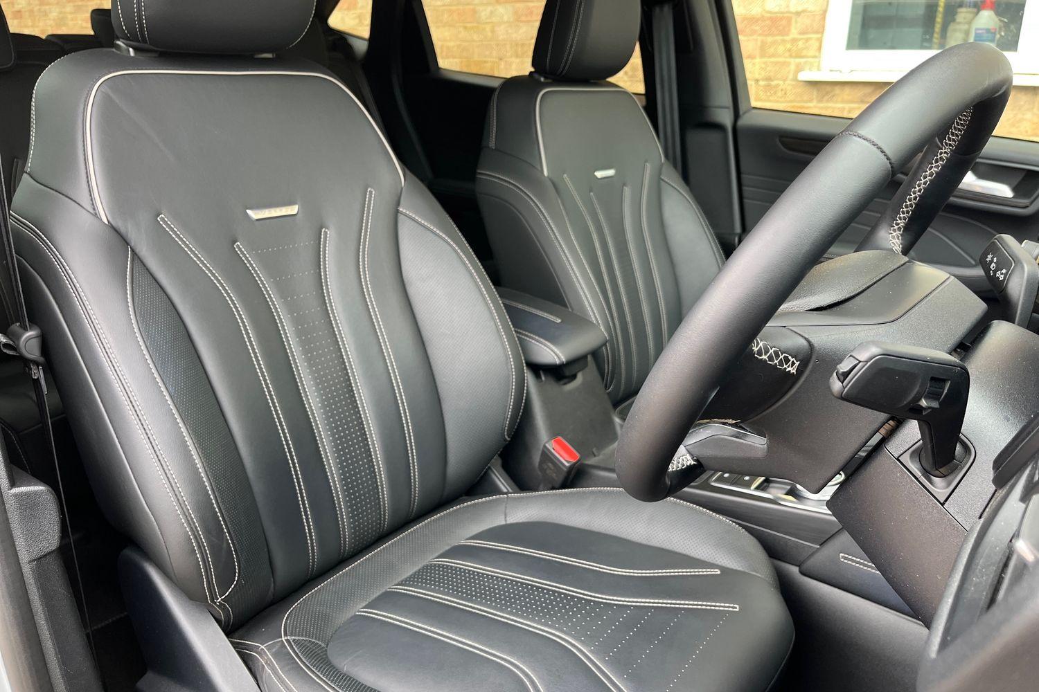 Ford KUGA Photo 16