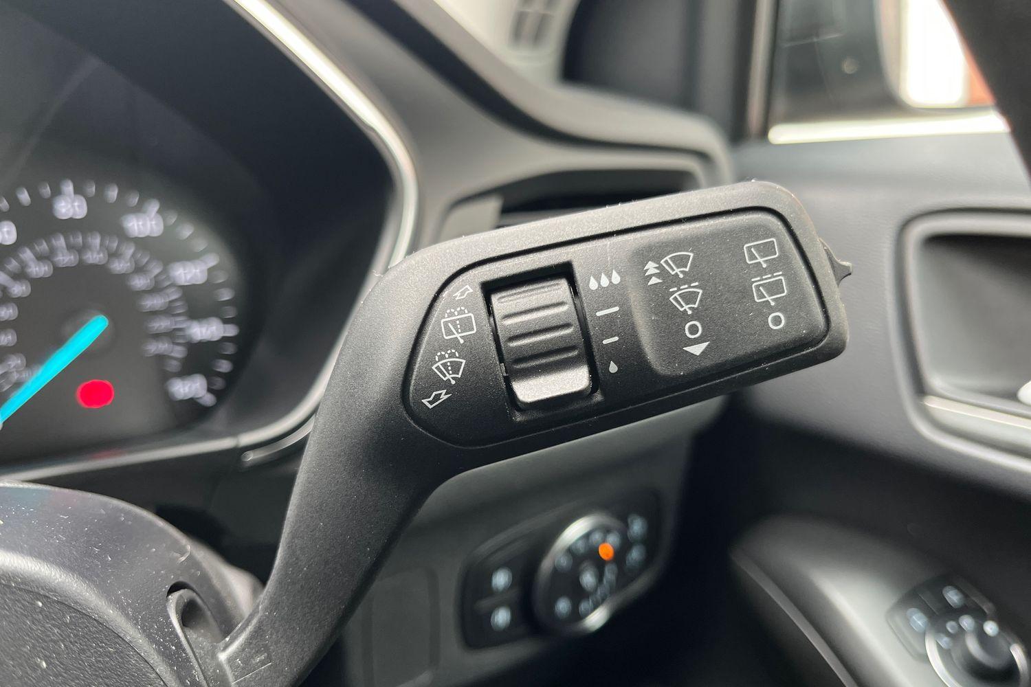 Ford FOCUS Photo 14