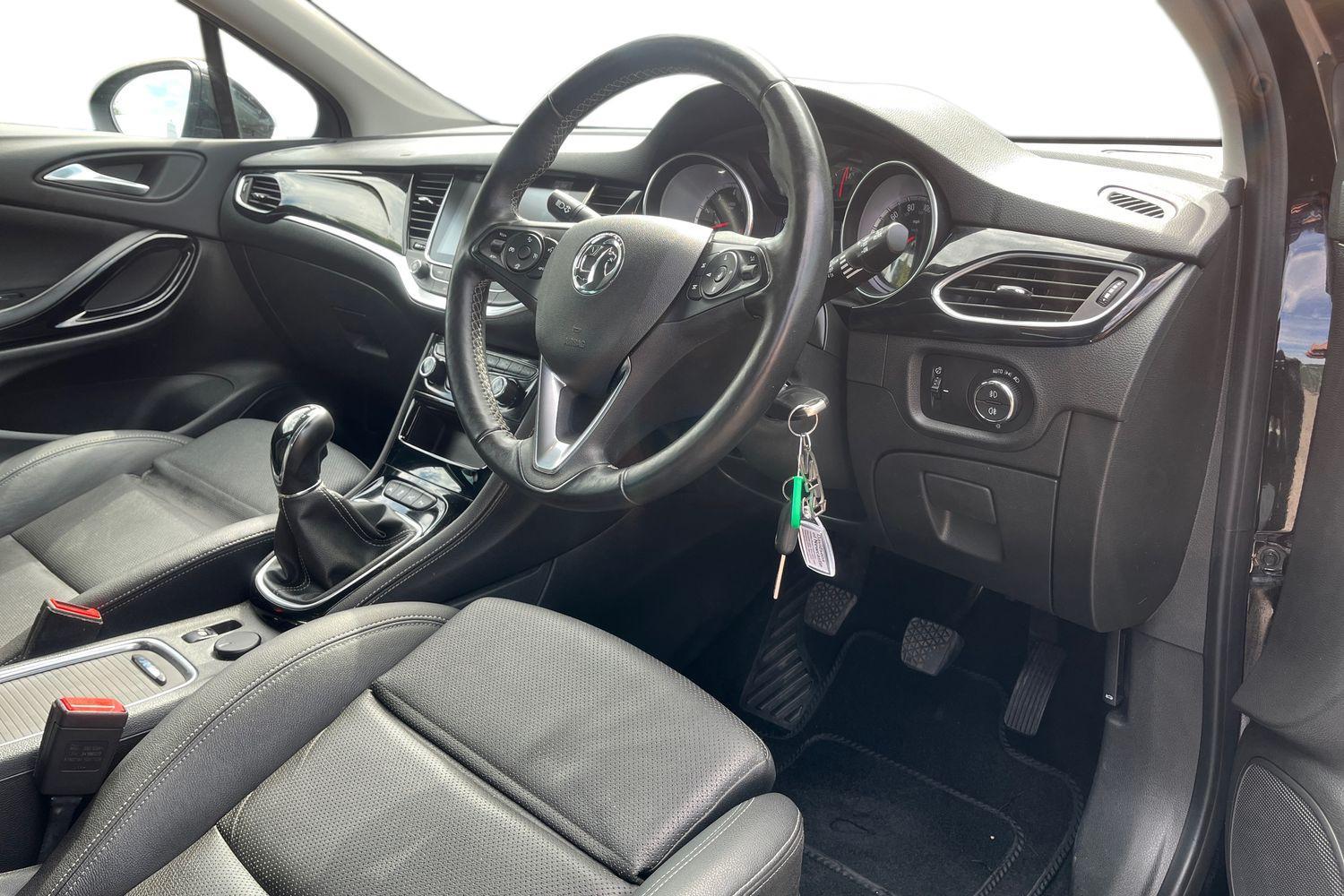 Vauxhall ASTRA Photo 8