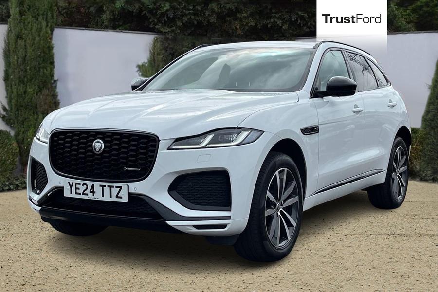Jaguar F-PACE Photo autoimg-b5760db7a0db0c8e2820ed3083eb9361c36294ec.jpg