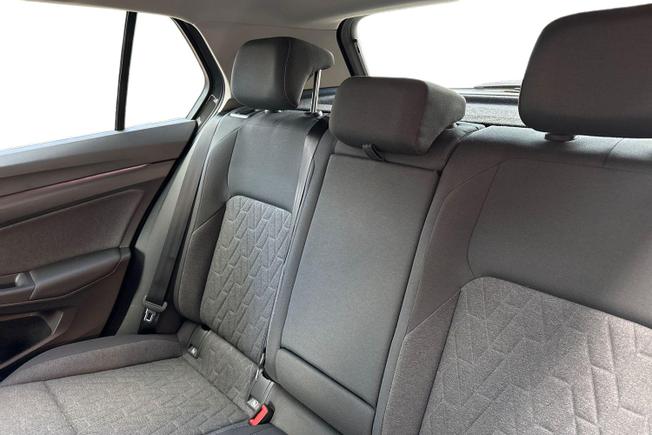 VOLKSWAGEN Golf Photo 9