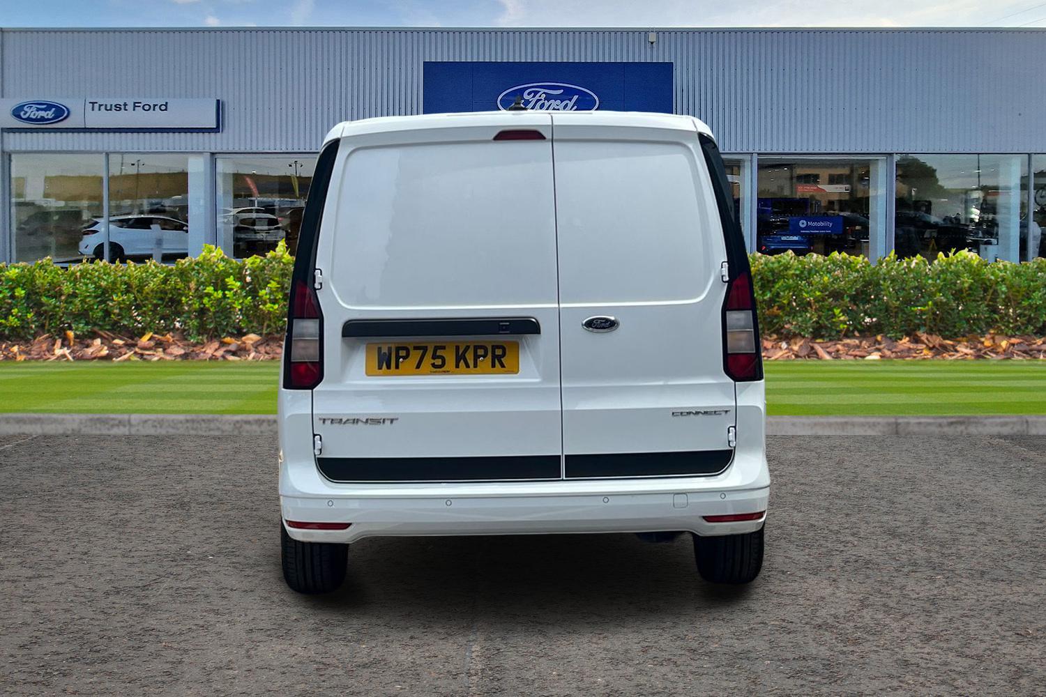 Ford TRANSIT CONNECT Photo 11