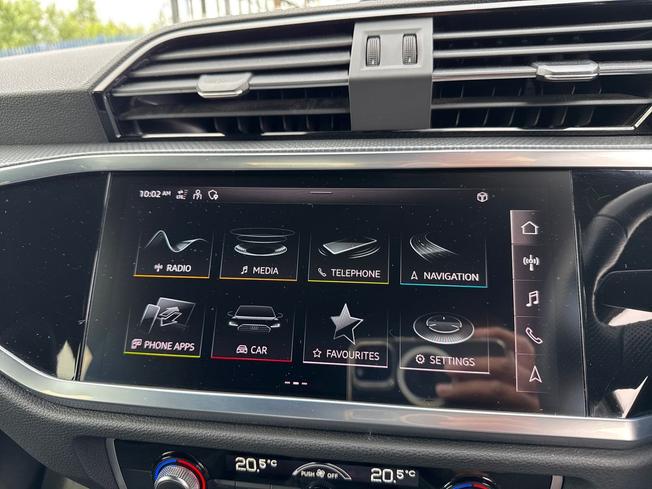 AUDI Q3 Photo 37