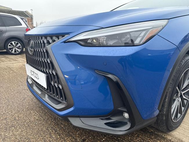 Lexus NX Photo 33
