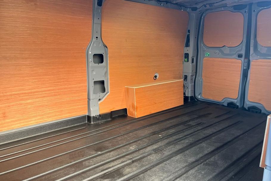 Used Ford TRANSIT CUSTOM 5