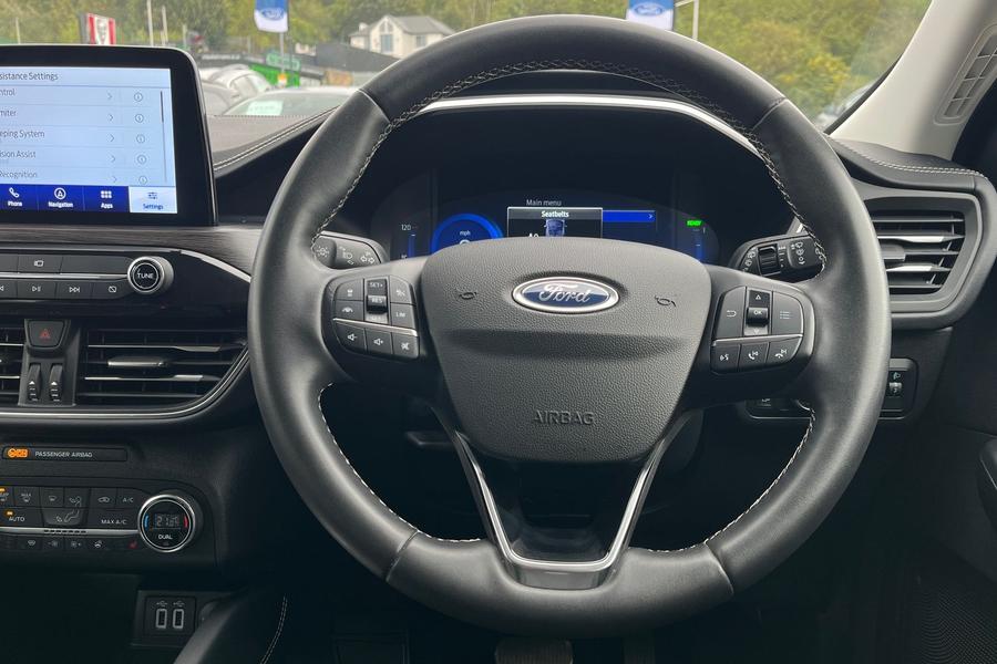 Ford KUGA Photo autoimg-b5854b5f69a0812308ec5834226b98f0a29129b8.jpg