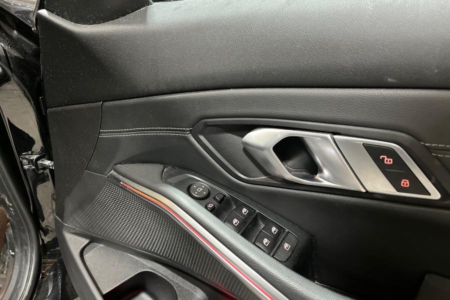 BMW 3 SERIES Photo autoimg-b58f282054d73ff1775b374a283fab2f796b28a3.jpg