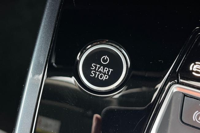 AUDI Q4 E-Tron Photo 30