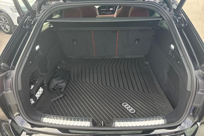 Audi S5 Avant Photo 12